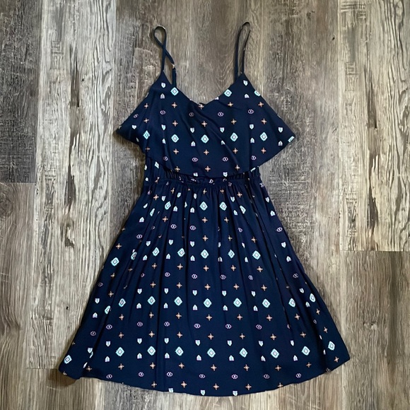 Cotton On - Picture 1 of 3